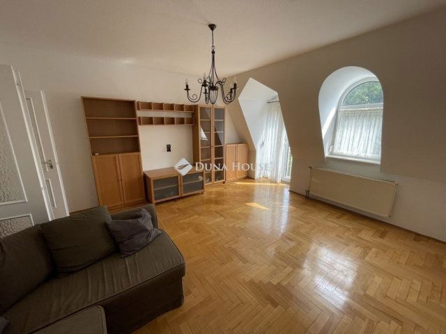 Eladó téglalakás, Budapesten, IV. kerületben 74.9 M Ft, 2 szobás