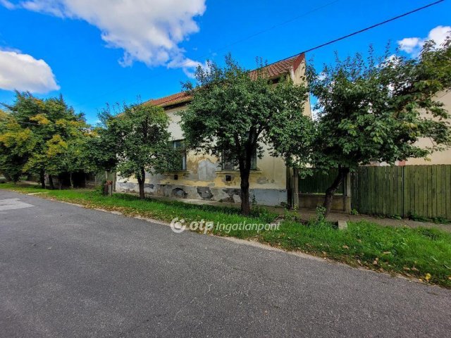 Eladó családi ház, Hajdúnánáson 35 M Ft, 4 szobás