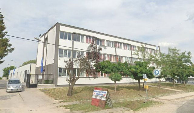Kiadó ipari ingatlan, Cegléden 8035 E Ft / hó