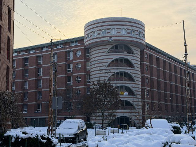 Eladó iroda, Budapesten, VIII. kerületben, Csobánc utcában