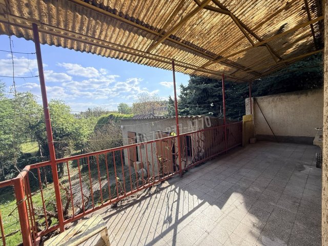 Eladó családi ház, Bokodon, Komáromi utcában 38.7 M Ft
