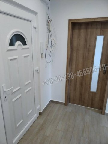 Eladó panellakás, Egerben 38.5 M Ft, 1+1 szobás