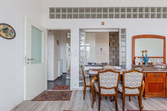 Eladó téglalakás, Budapesten, VI. kerületben, Podmaniczky utcában