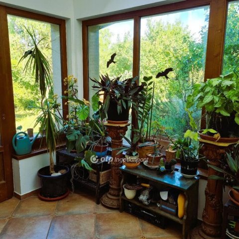 Eladó családi ház, Ábrahámhegyen 144 M Ft, 5 szobás