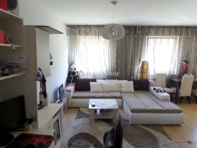 Eladó téglalakás, Nyíregyházán, Közép utcában 46.9 M Ft