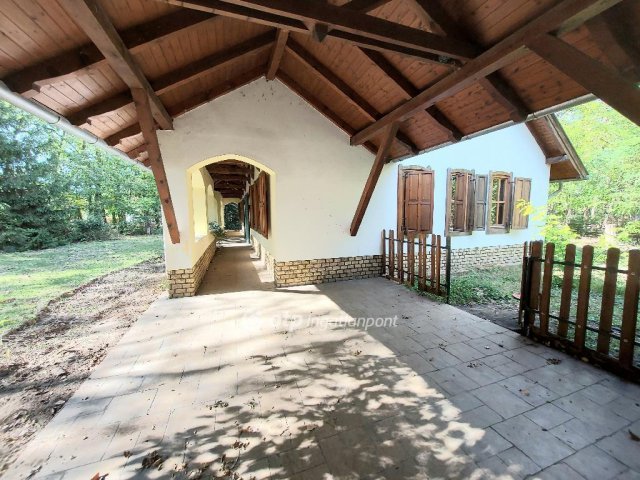 Eladó családi ház, Kecskeméten 124.9 M Ft, 1+4 szobás