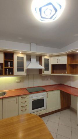 Kiadó téglalakás, albérlet, IX. kerületben, Lenhossék utcában