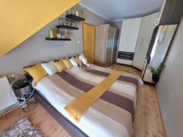 Eladó téglalakás, Tiszafüreden 48.5 M Ft, 3 szobás
