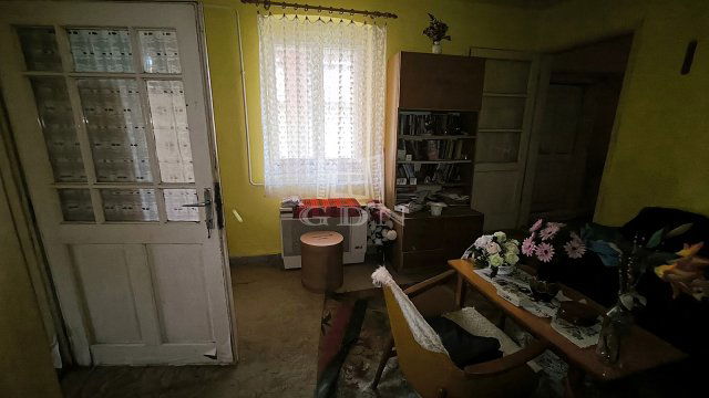 Eladó családi ház, Domonyban 12 M Ft, 2+2 szobás