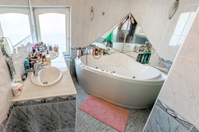 Eladó családi ház, Budapesten, XX. kerületben 114.99 M Ft