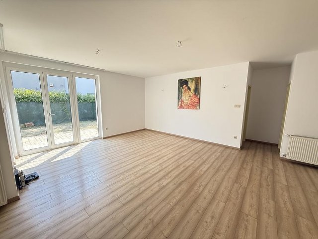 Eladó téglalakás, Szentendrén 123 M Ft, 3 szobás