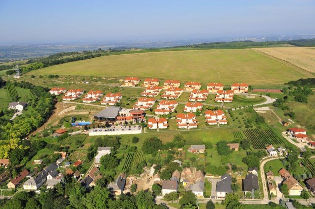 Eladó telek, Dunaszentmiklóson 240 M Ft / költözzbe.hu