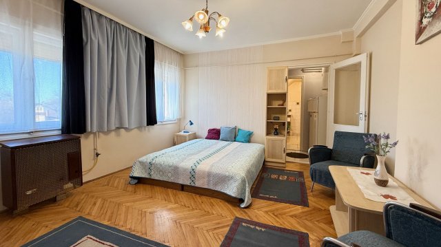 Kiadó téglalakás, albérlet, Debrecenben 200 E Ft / hó