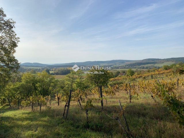 Eladó telek, Pécselyen 59 M Ft / költözzbe.hu