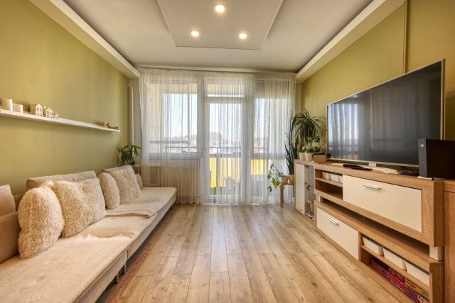 Eladó panellakás, Budaörsön 108 M Ft, 3 szobás