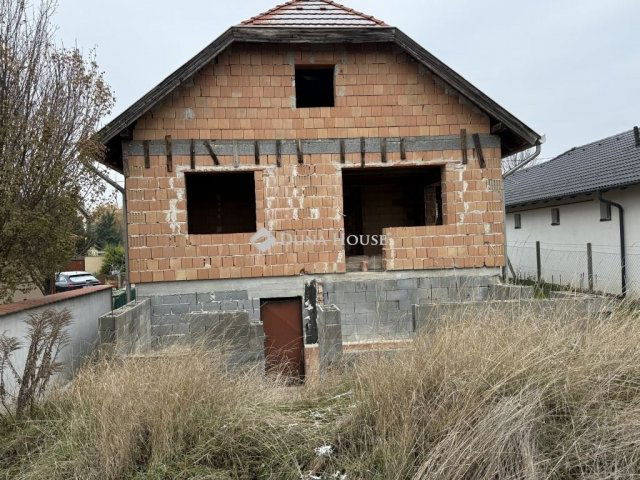 Eladó családi ház, Sóskúton 74.5 M Ft, 3 szobás