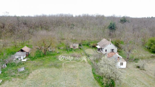 Eladó családi ház, Debrecenben 31.9 M Ft, 2 szobás