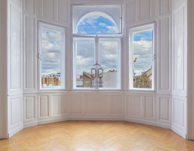 Eladó téglalakás, Budapesten, VI. kerületben 124.9 M Ft