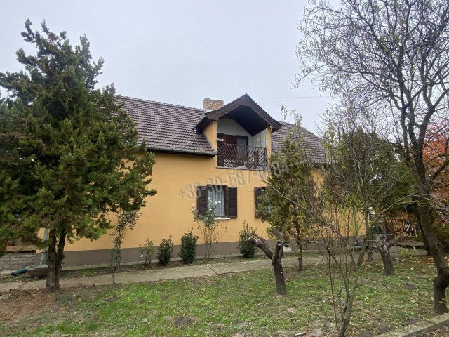Eladó családi ház, Biharnagybajomban 23.9 M Ft, 4 szobás