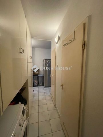 Eladó panellakás, Budapesten, X. kerületben 67.9 M Ft, 3 szobás