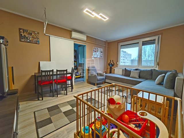 Eladó panellakás, Miskolcon 32.27 M Ft, 1+2 szobás