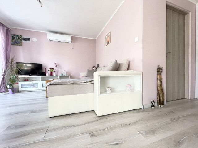 Eladó családi ház, Szigethalmon 72.9 M Ft, 2 szobás