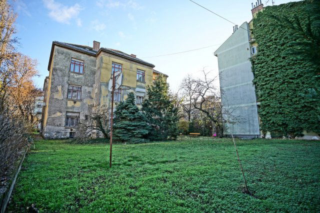 Eladó téglalakás, Budapesten, XIV. kerületben, Thököly úton