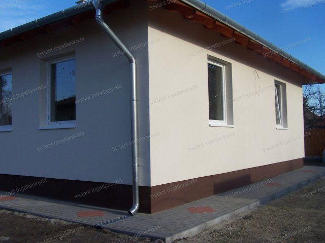 Eladó családi ház, Szigetszentmiklóson 87 M Ft, 4 szobás