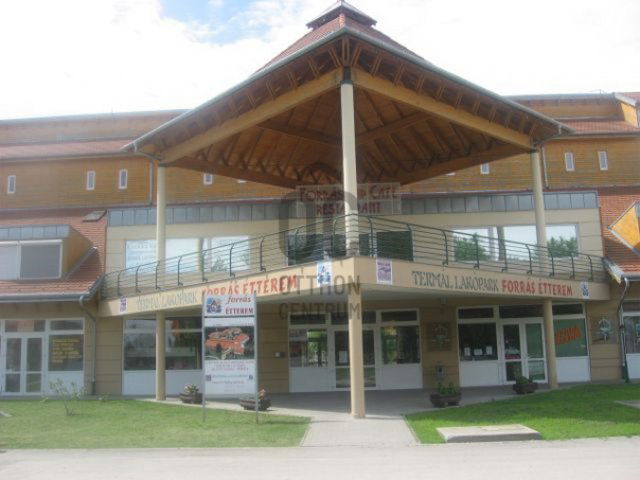 Eladó ipari ingatlan, Cserkeszőlőn 139 M Ft