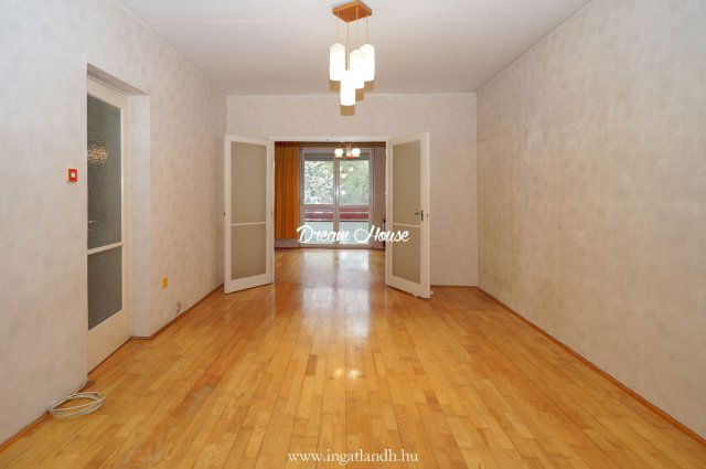 Eladó téglalakás, Nyíregyházán 38.99 M Ft, 2+2 szobás