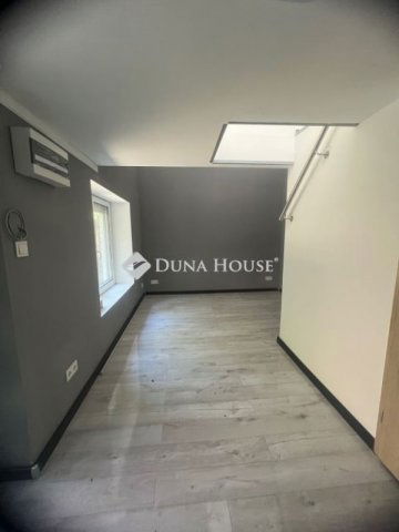 Eladó téglalakás, Budapesten, XI. kerületben 59.9 M Ft, 1 szobás