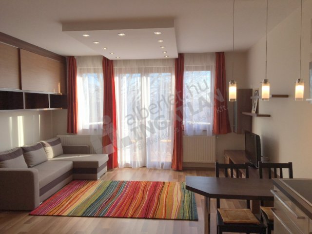 Kiadó téglalakás, albérlet, II. kerületben, Cseppkő utcában