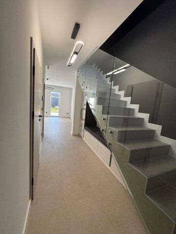 Eladó ikerház, Debrecenben 199 M Ft, 4 szobás