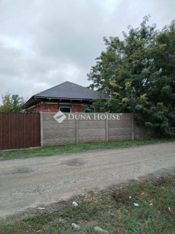 Eladó családi ház, Monorierdőn 32 M Ft, 4 szobás