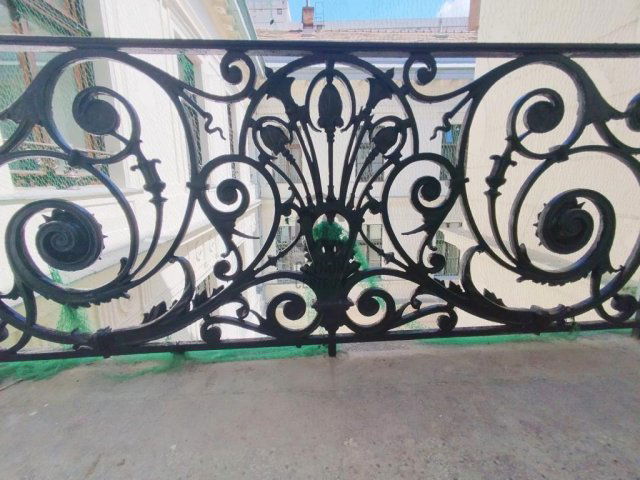 Eladó téglalakás, Budapesten, V. kerületben 275.4 M Ft, 7 szobás