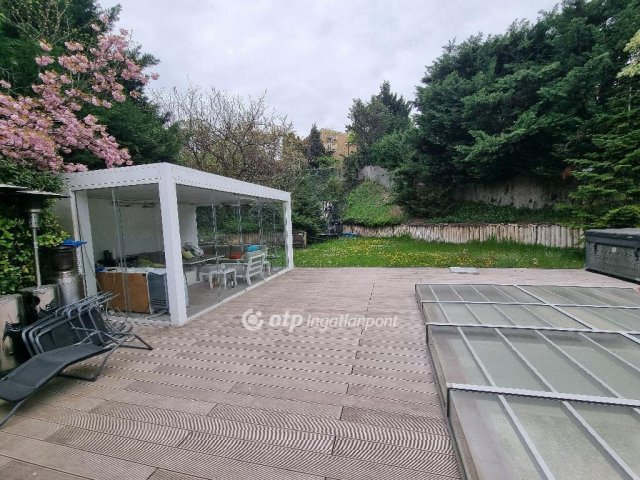 Eladó családi ház, Budapesten, II. kerületben 880 M Ft, 8 szobás