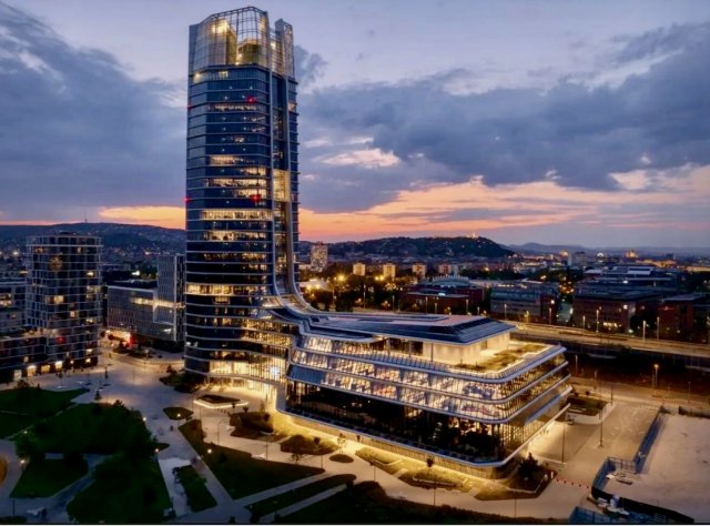 Kiadó üzlethelyiség, Budapesten, XI. kerületben 4000 E Ft / hó