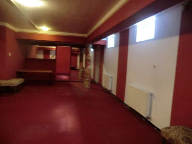 Kiadó üzlethelyiség, Egerben 210 E Ft / hó