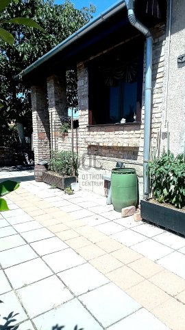 Eladó családi ház, Kiskunlacházán 74.9 M Ft, 3 szobás