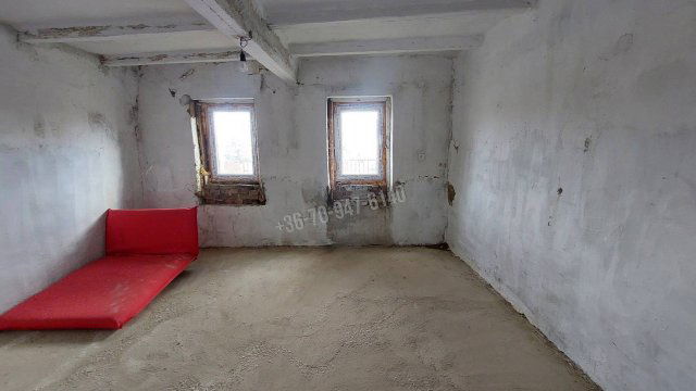 Eladó családi ház, Sarkadkeresztúron 3.9 M Ft, 2 szobás