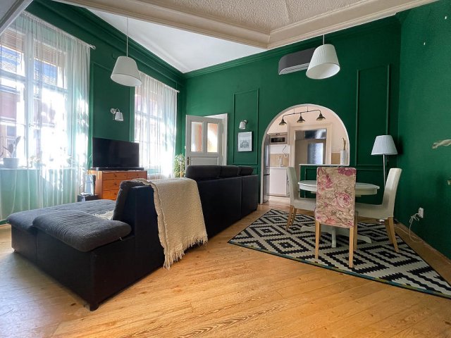 Eladó téglalakás, Budapesten, VIII. kerületben, Baross utcában