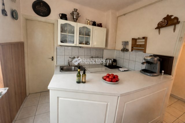 Eladó családi ház, Érden 71 M Ft, 2 szobás