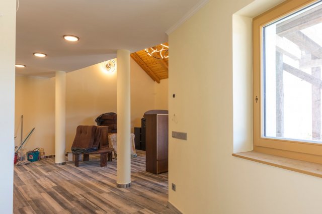 Eladó családi ház, Zsámbékon 160 M Ft, 4 szobás