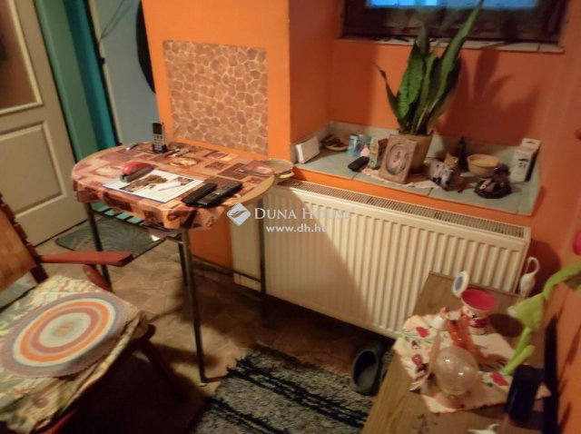 Eladó családi ház, Ófalun 10 M Ft, 1 szobás