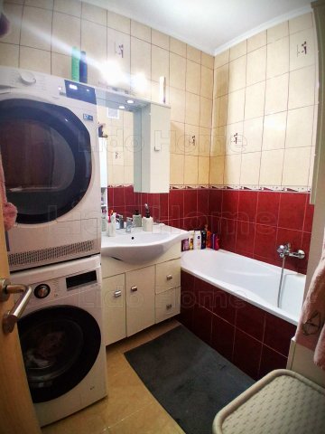 Eladó panellakás, Mosonmagyaróváron 58 M Ft, 3 szobás