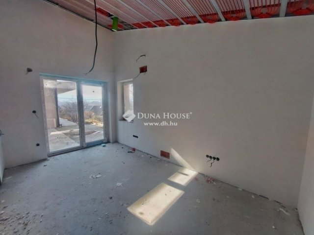 Eladó családi ház, Pilisborosjenőn 379.8 M Ft, 4 szobás