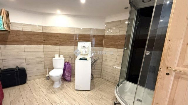 Eladó családi ház, Mendén 69.5 M Ft, 3 szobás