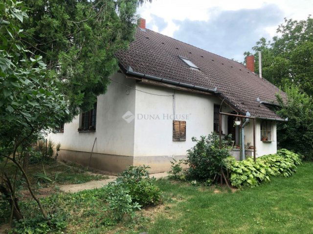 Eladó családi ház, Bicsérden 76.9 M Ft, 5 szobás