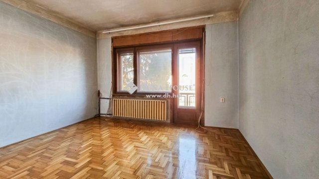 Eladó családi ház, Tápiószecsőn 59.9 M Ft, 5 szobás