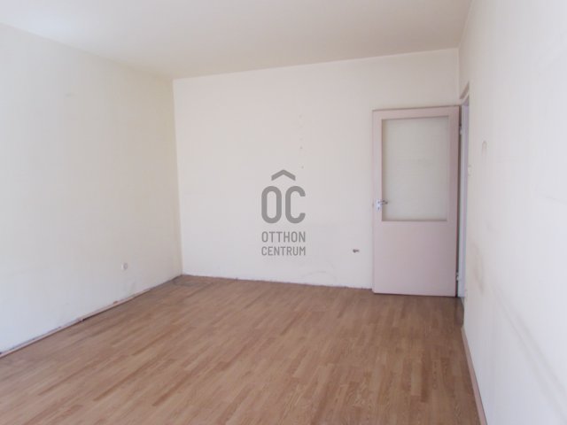 Eladó panellakás, Miskolcon, Vászonfehérítő utcában 26.9 M Ft